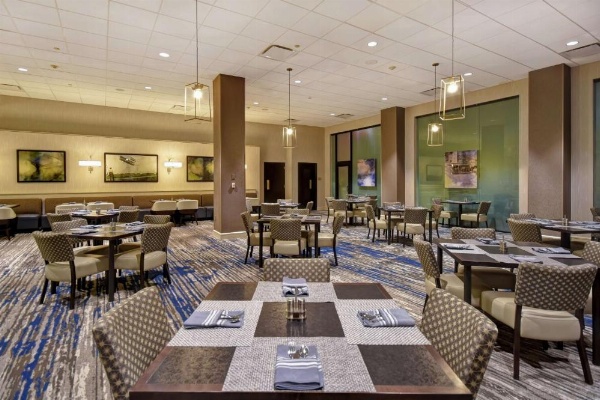 Embassy Suites By Hilton Hotel Montgomery-Conference Center image 14